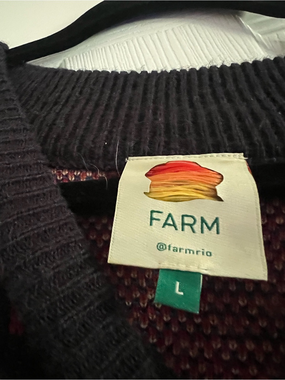 FARM Rio Black Floral & Parrot Crewneck Sweater in Multicolor size L - Picture 2 of 2